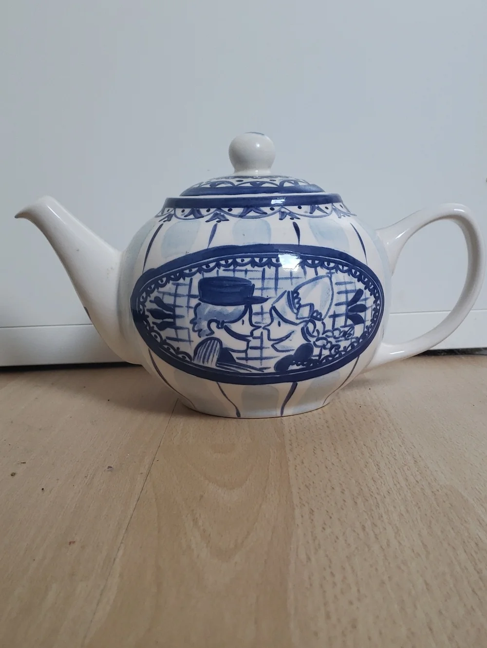 Blond Amsterdam Delfts Blue Tea Pot 1.5 Liter
